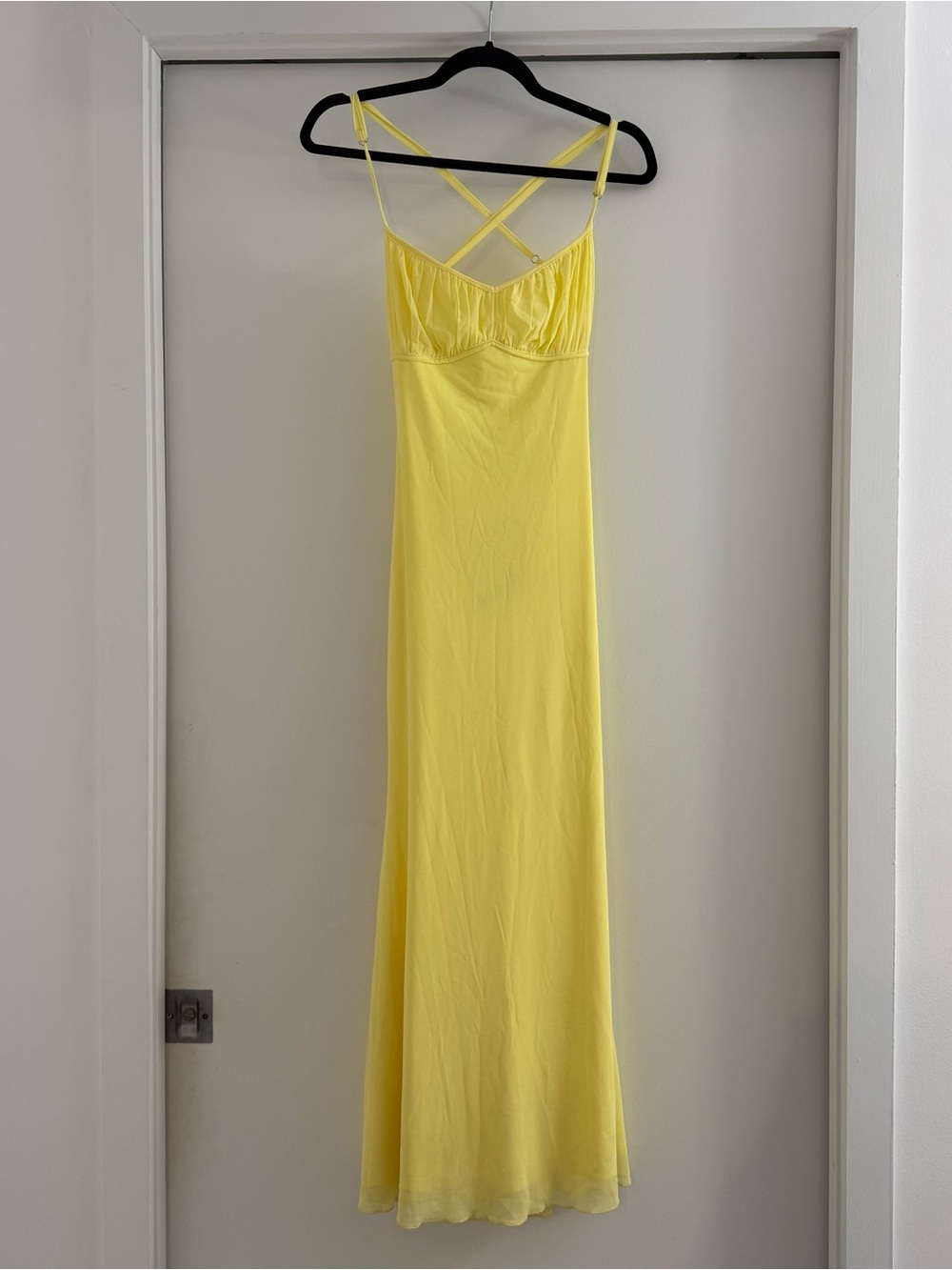 Beginning Boutique Elysium Yellow Open Back Maxi Dress Sz 12 Summer Wedding - Picture 5 of 14
